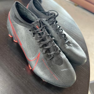 Nike mercurial soccer cleat
