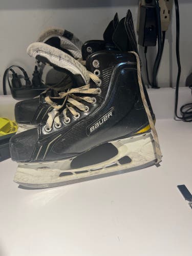 Bauer Ice Skates