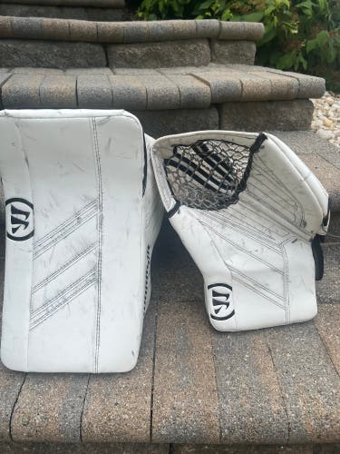 Warrior GT2 glove/blocker Int