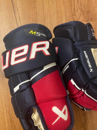 New Bauer M5 Pro Hockey gloves Size 13