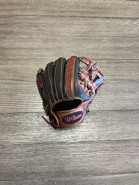 Wilson A2K DP15 11.5” I Web | SidelineSwap | Buy and Sell on