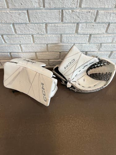 CCM axis 2 Glove Set 580 Game Ready