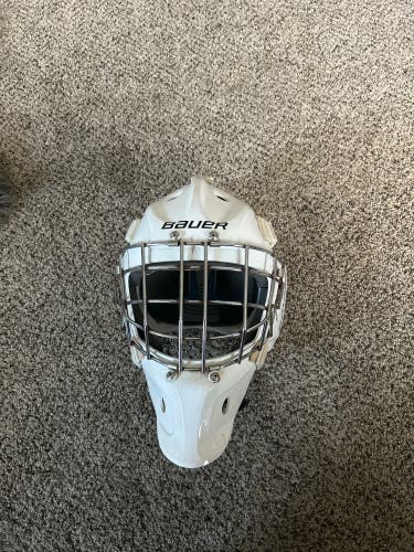 Used Senior Bauer  930 Goalie Mask