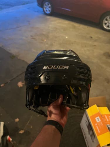 Used Large Bauer Re-Akt 200 Helmet Pro Stock