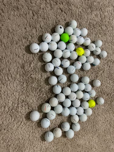 Used 100 Pack Of Mixed Titleist Golf Balls Mint AAAA Condition