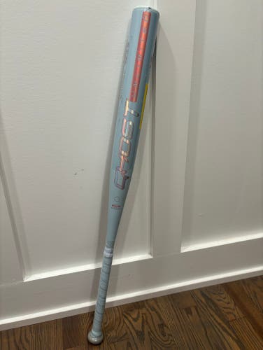 2025 Easton Ghost Unlimited Bat