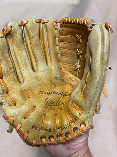 Used Left Hand Throw Rawlings Outfield Tony Conigliaro Baseball Glove 12"