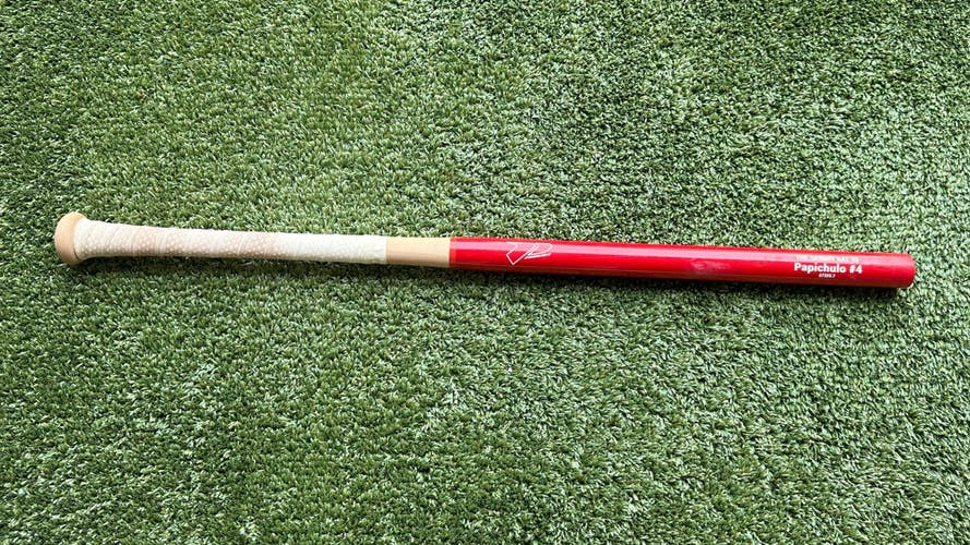 The Skinny Bat - Wood Trainer Bat - Red Barrel - 32" (-14) w/ engraving 'Papichulo #4'