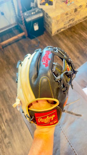 11.5 “ Rawlings Heart Of The Hide PROR204U-2CB