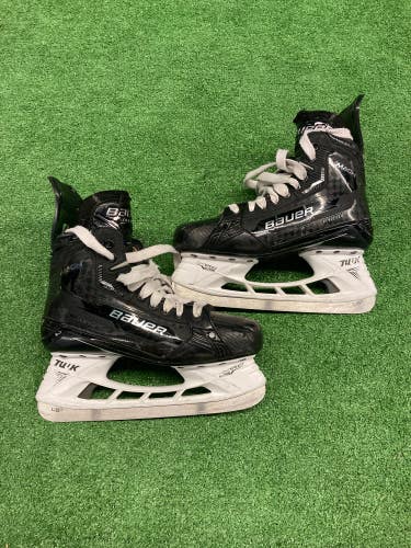 Used Senior Bauer Supreme Mach Hockey Skates 7.5