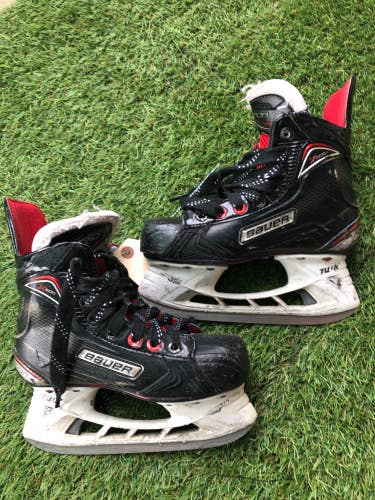 Used Junior Bauer Vapor X600 Hockey Skates Regular Width Size 1