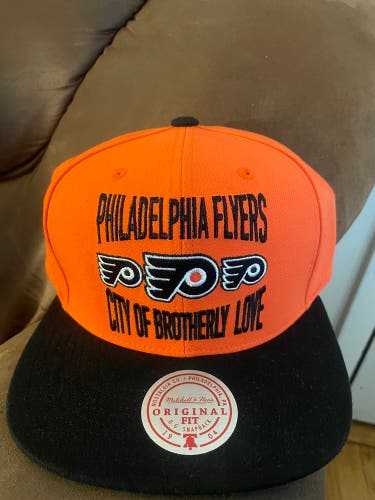 Philadelphia Flyers Mitchell & Ness NHL City SnapBack Hat