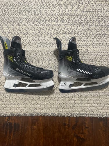 Hyperlite 2 hockey skates