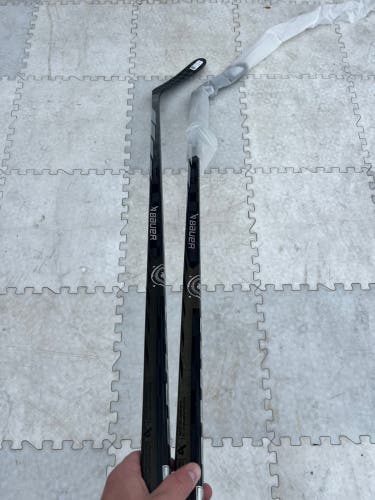 New 2 pack Bauer Proto-R Right Handed P92 77 Flex Hockey sticks
