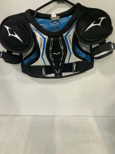 Used Vic Cx2 Md Hockey Shoulder Pads