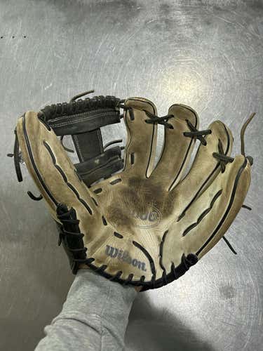 Used Wilson A 2000 12" Fielders Gloves