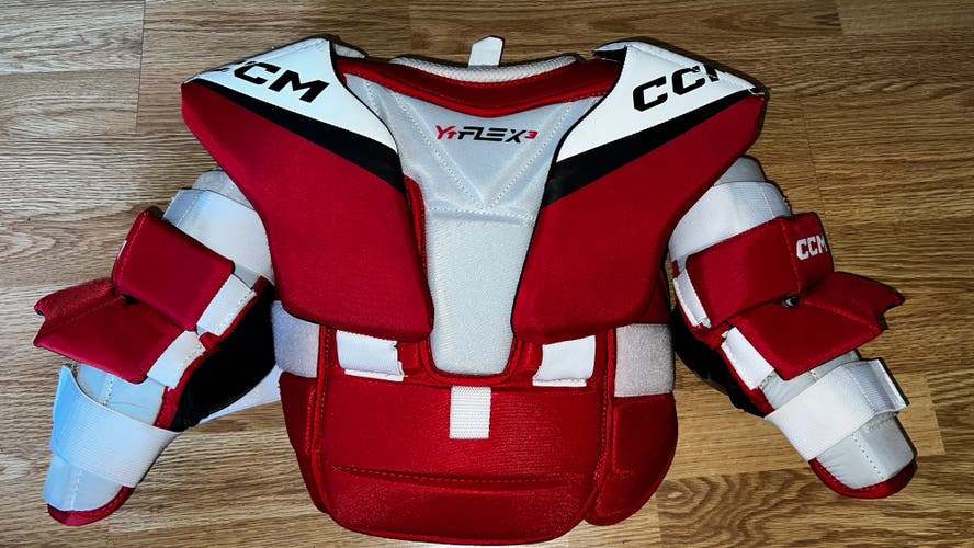 CCM Y Flex 3 Goalie Chest Protector