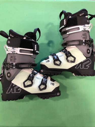 Used Men's K2 Mindbender All Mountain Ski Boots Soft Flex