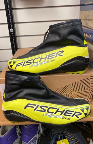 Men's 9.5 US 42.5 EU NNN Fischer RCS Classic Used Cross Country Ski Boots