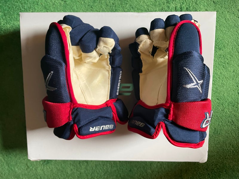 Shell Cbj Ws CBJ Bauer 2x Gloves 14 & Warrior shell Med Pro Stock | SidelineSwap ...