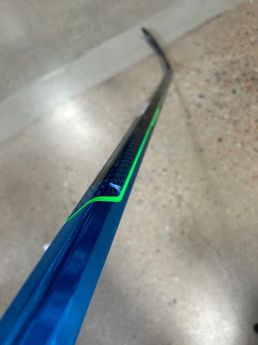 Used Senior Bauer Nexus Geo Hockey Stick Right Handed P29