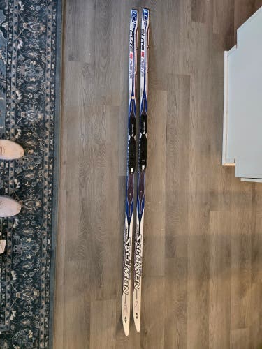Salomon Elite 5 Grip 200 CM Classic Nordic Cross Country Skis With Salomon SNS