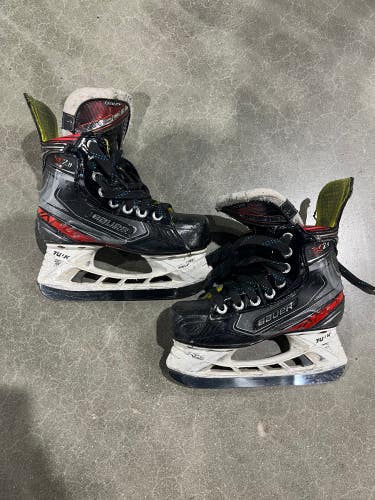 Used Junior Bauer Vapor X2.9 Hockey Skates Regular Width Size 1