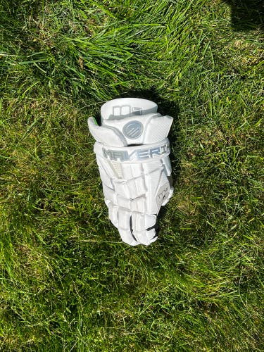 Maverik M4 Gloves Lacrosse