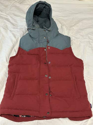 Patagonia Bivy Vest Women's MD Drumfire Red Hooded Puffer Down Mushroom Lined