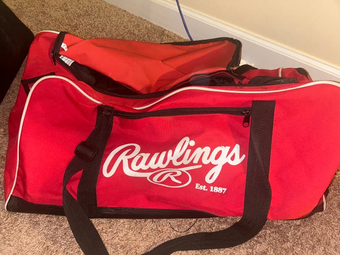 Used Rawlings Duffle Bag