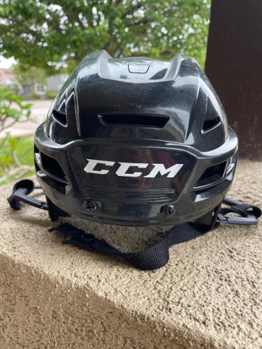 CCM Resistance 100 Helmet XS