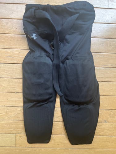 Youth Large - Under Armour Integrated Football Pants