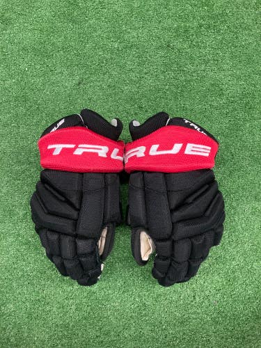 Black Used Junior True Catalyst 7x Gloves 12"