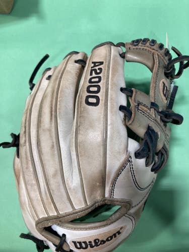 White Used Wilson A2000 Right Hand Throw Infield Baseball Glove 12"