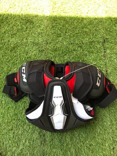 Used Small Junior CCM Ft4 Shoulder Pads