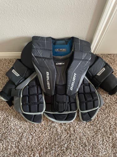 Used Jr. Extra Large Bauer GSX Goalie Chest Protector