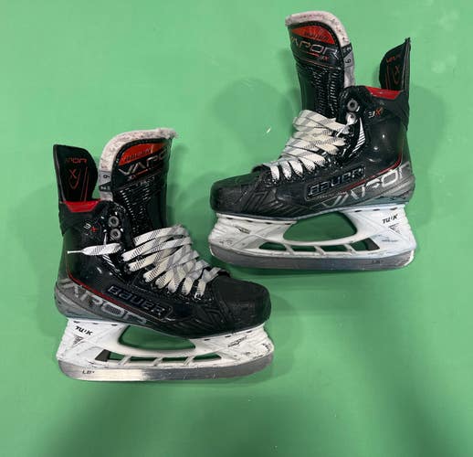 Used Intermediate Bauer Vapor 3X Hockey Skates (Fit 2) - Size: 6