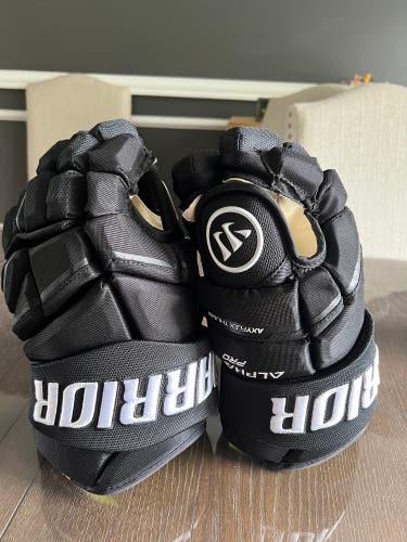 Warrior Alpha Pro 14” Hockey Gloves Black