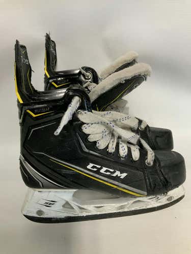 Used Ccm Super Tacks 9090 Senior 5 Ice Hockey Skates