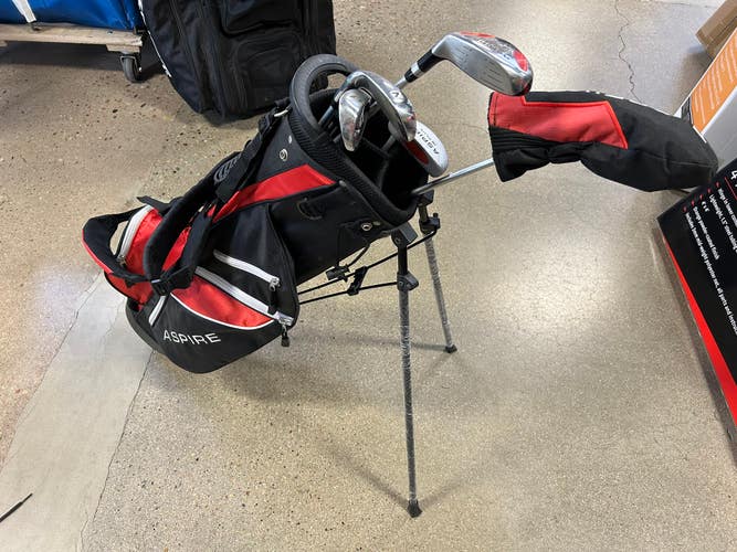 Used Aspire Junior Plus Clubs Right Handed 5 Pieces