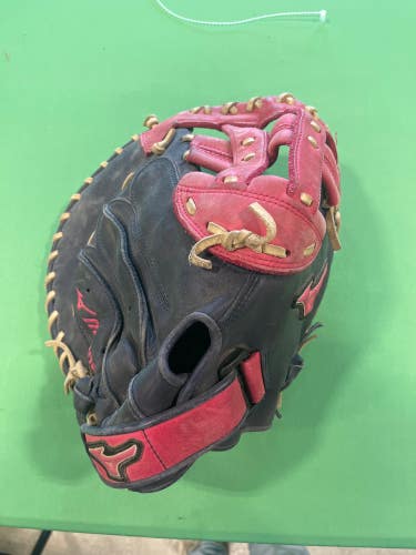 Used Mizuno MVP Prime Right-Hand Throw Catcher's Softball Glove (34")