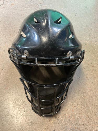 Used Youth Wilson Catcher's Mask Size 6-7
