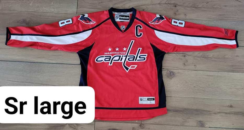 Red Used Large Adult Unisex Reebok Jersey