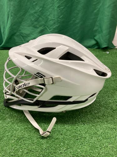 White Used Adult Cascade S Helmet
