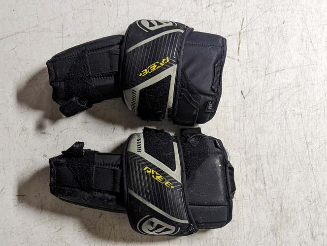Used Warrior Ritual X3 E+ junior size goalie knee pads