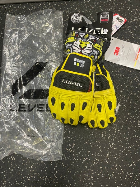 NEW level WORLD CUP gloves