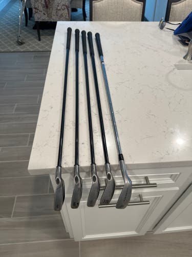 Used Men's Callaway 4 Iron, 6 Iron, 8 Iron, 10 Iron and Pitching Wedge