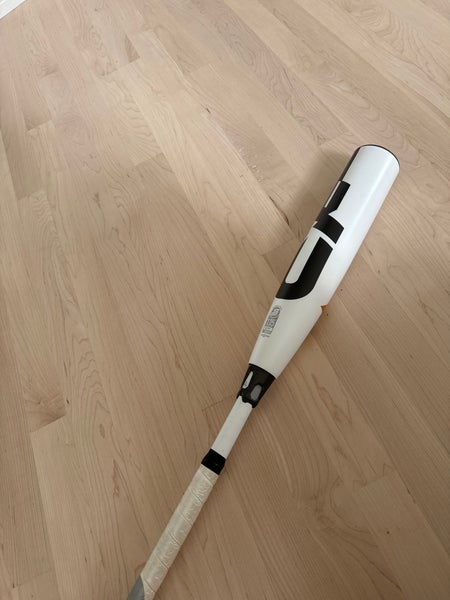 Like New - 2023 DeMarini CF USSSA Certified Bat 28” (-10) / 18 Oz.