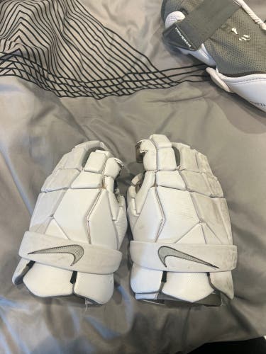 Nike Vapor gloves