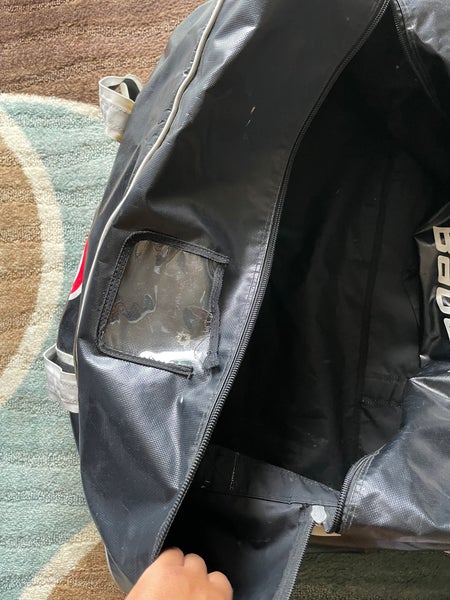 Neb. Omaha Hockey Travel Players Bag